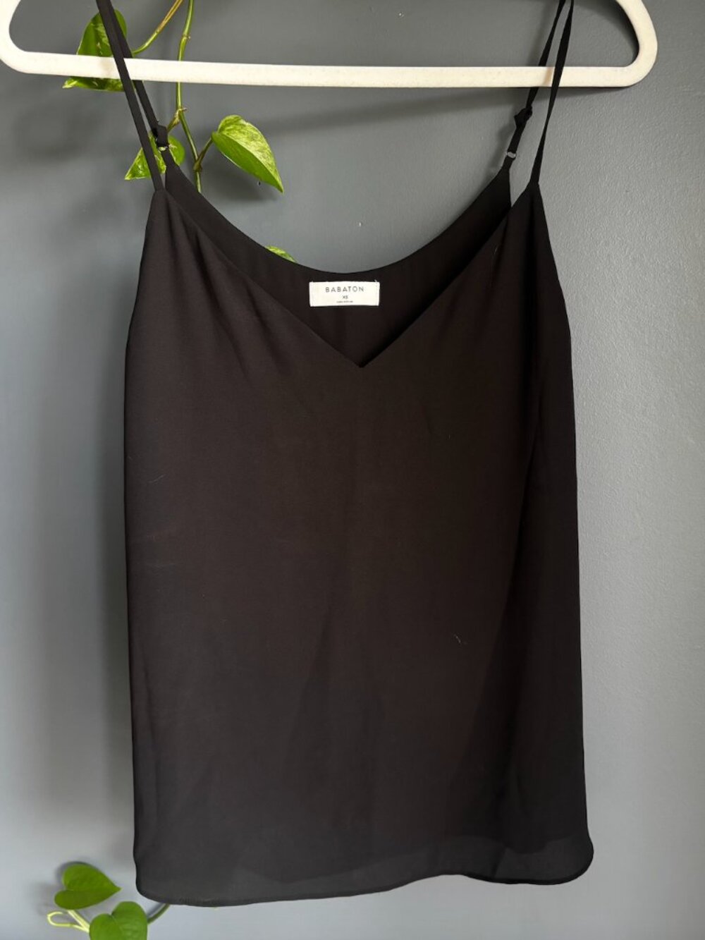 Aritzia Wilfred black camisole XS